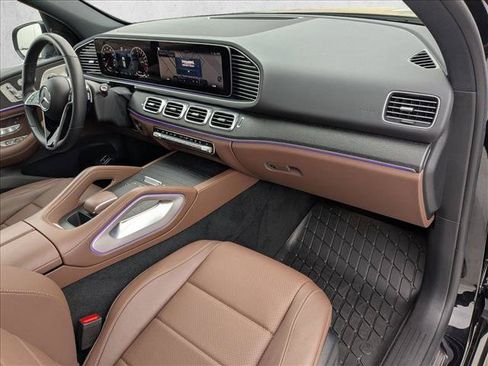 Used 2025 Mercedes-Benz GLE 450e 4MATIC image 24