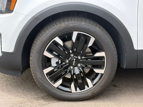 Used 2024 Kia Telluride SX image 6