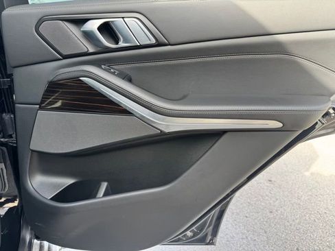 Certified 2025 BMW X5 xDrive50e image 31