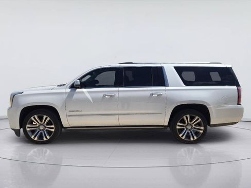 Used 2018 GMC Yukon XL Denali w/ Denali Ultimate Package AWD/4WD image 2