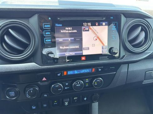 Used 2019 Toyota Tacoma TRD Pro AWD/4WD image 25