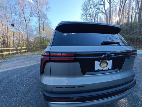 New 2026 Chevrolet Traverse Z71 w/ Driver Confidence Package image 34