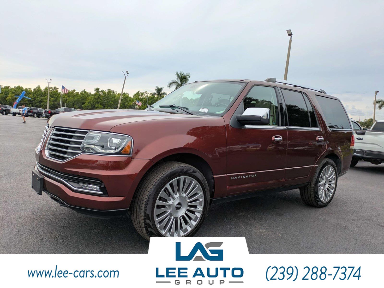 Used 2015 Lincoln Navigator 4WD w/ Equipment Group 101A Reserve image 7