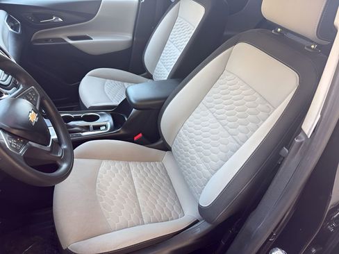 Used 2021 Chevrolet Equinox LS w/ LS Convenience Package image 13