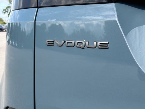 Used 2024 Land Rover Range Rover Evoque S AWD/4WD image 45