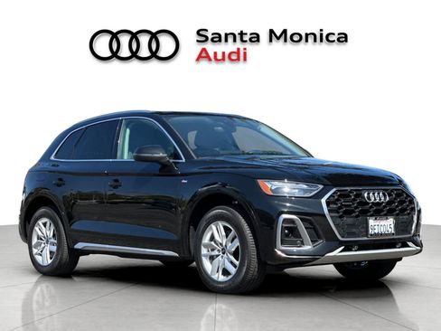 Used 2023 Audi Q5 2.0T Premium w/ Convenience Package AWD/4WD image 9
