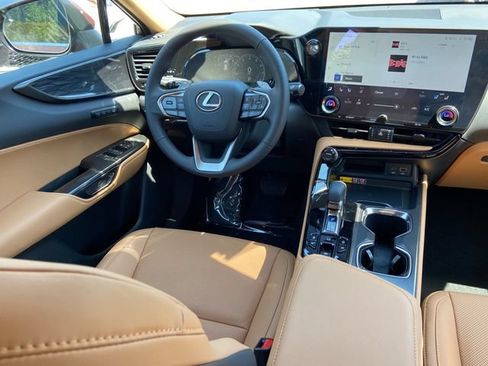 Certified 2025 Lexus NX 350 AWD w/ Accessory Package (2T) image 15