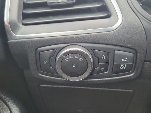 Used 2023 Ford Edge Titanium w/ Class II Trailer Tow Package image 12