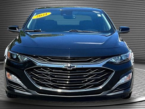 Used 2021 Chevrolet Malibu LT w/ Leather Package FWD image 2
