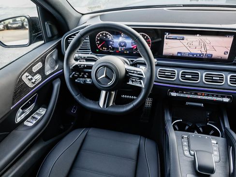 New 2026 Mercedes-Benz GLS 450 4MATIC image 14