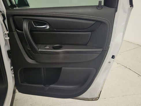 Certified 2017 Chevrolet Traverse LT w/ Style and Technology Package image 33