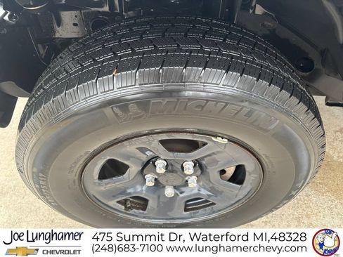 Used 2022 Jeep Wrangler Sport AWD/4WD image 10