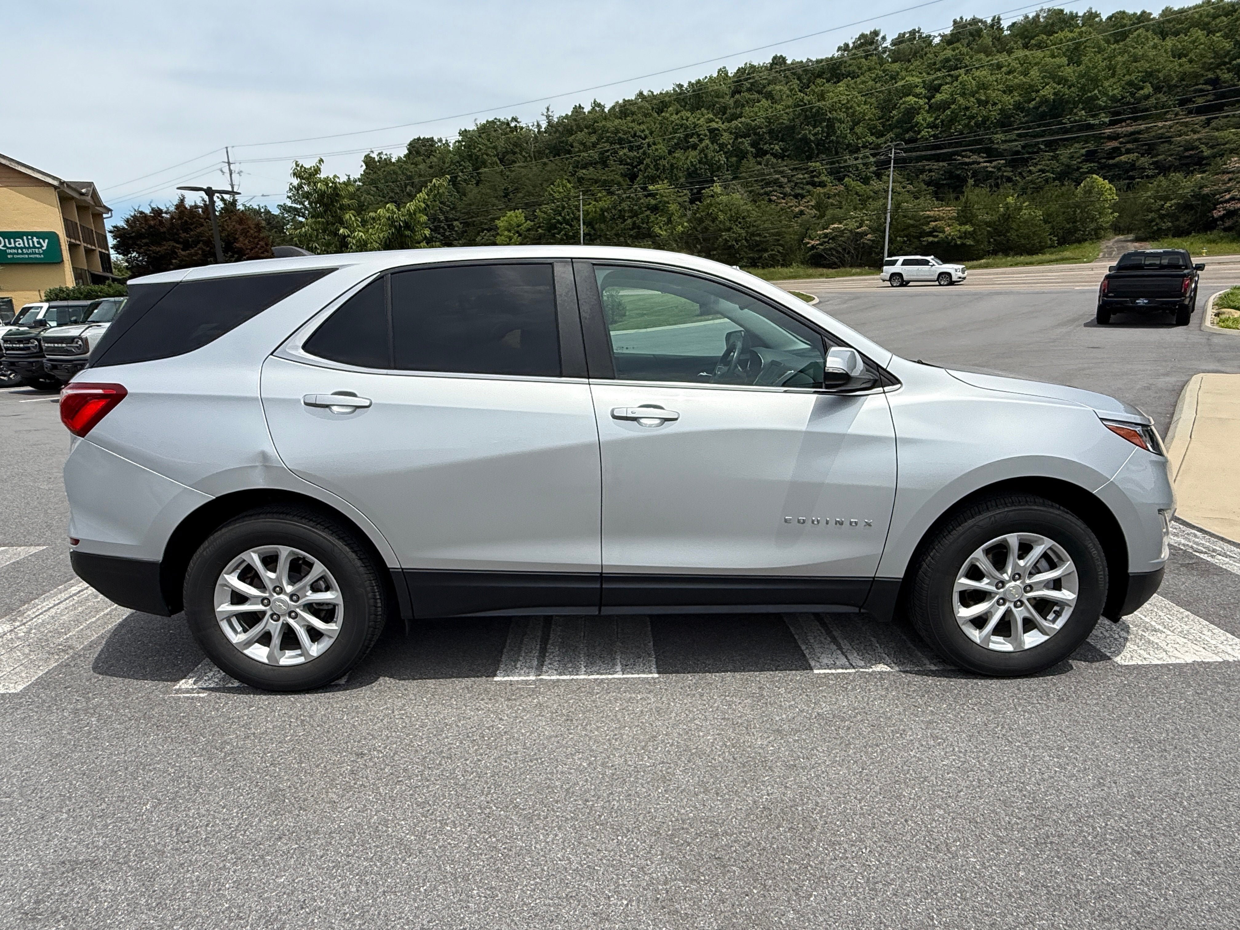 Used 2021 Chevrolet Equinox LT AWD/4WD image 4