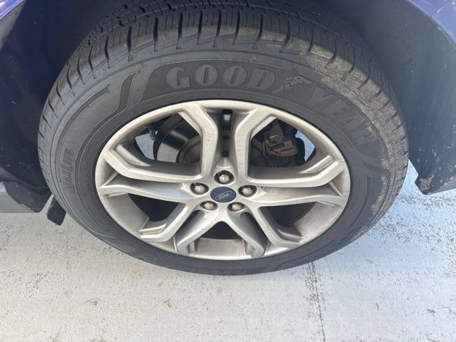 Used 2015 Ford Edge Titanium w/ Equipment Group 302A FWD image 13