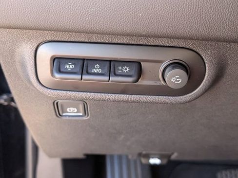 Used 2022 GMC Terrain Denali image 34