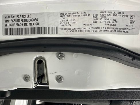 Used 2024 RAM 2500 Laramie image 11