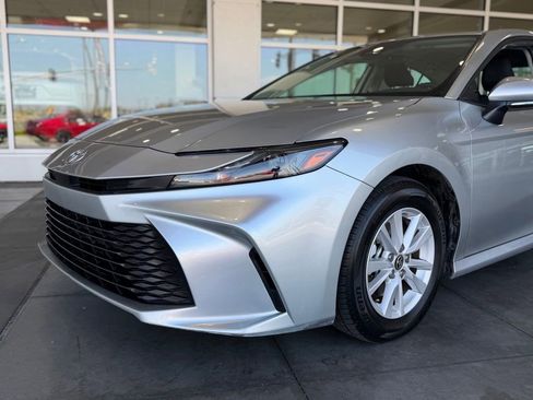 Certified 2025 Toyota Camry LE FWD image 3