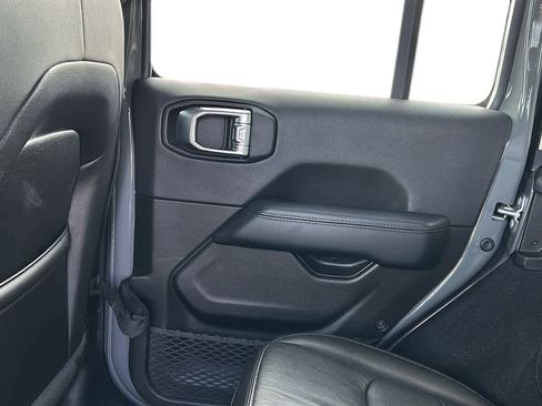 Certified 2022 Jeep Wrangler Unlimited Sahara image 25