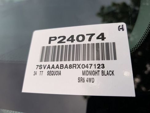 Used 2024 Toyota Sequoia SR5 w/ SR5 Premium Package AWD/4WD image 41