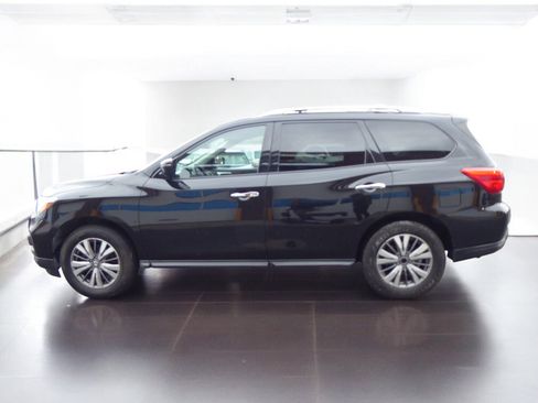 Used 2019 Nissan Pathfinder SV image 7