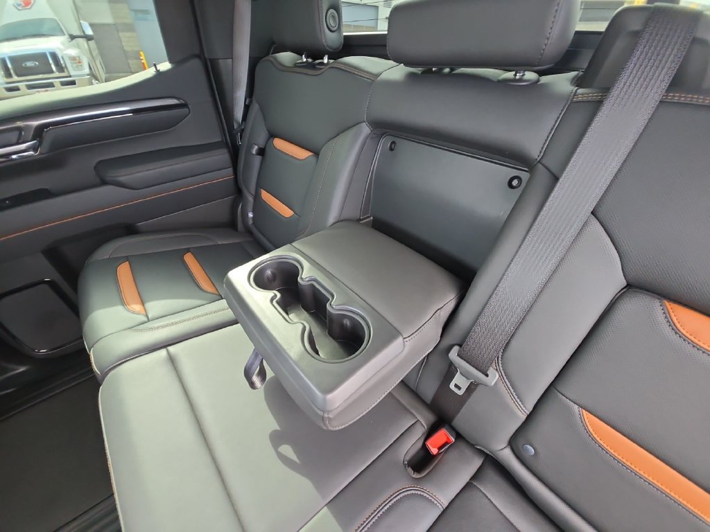 Certified 2025 GMC Sierra 1500 AT4 w/ AT4 Premium Package AWD/4WD image 35