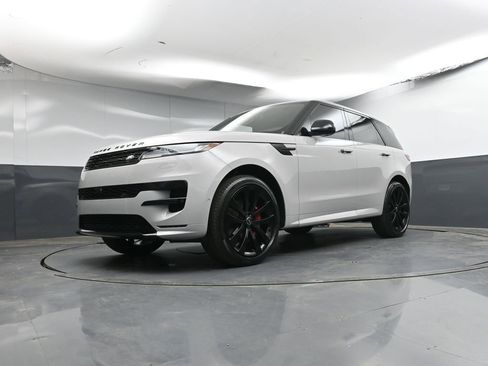 Used 2025 Land Rover Range Rover Sport Dynamic SE image 27
