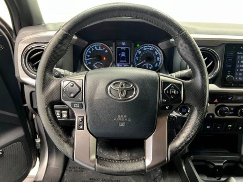 Used 2017 Toyota Tacoma Limited w/ Tow Package AWD/4WD image 24
