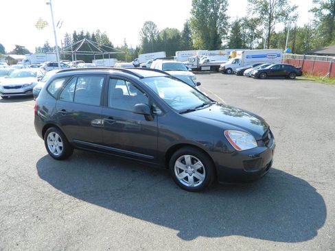 Used 2008 Kia Rondo LX w/ Convenience Pkg image 2