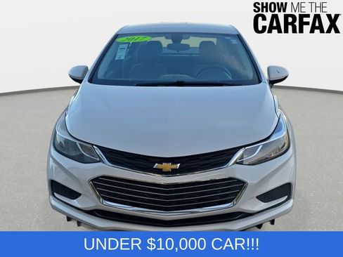 Used 2017 Chevrolet Cruze LT w/ Convenience Package image 2