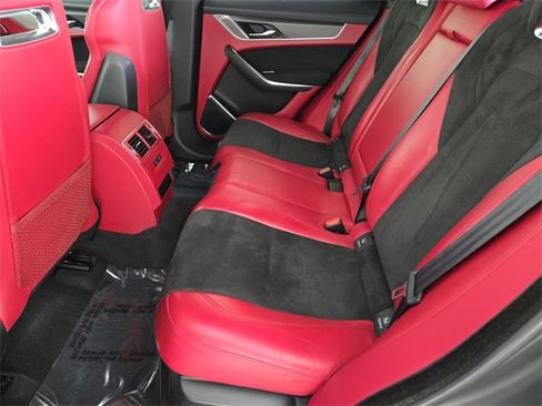 Used 2023 Jaguar F-PACE SVR image 5