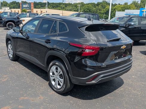 New 2026 Chevrolet Trax LS w/ Driver Confidence Package FWD image 5