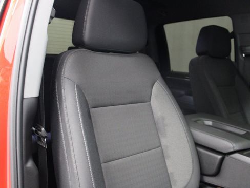 Used 2025 Chevrolet Silverado 2500 LT image 31