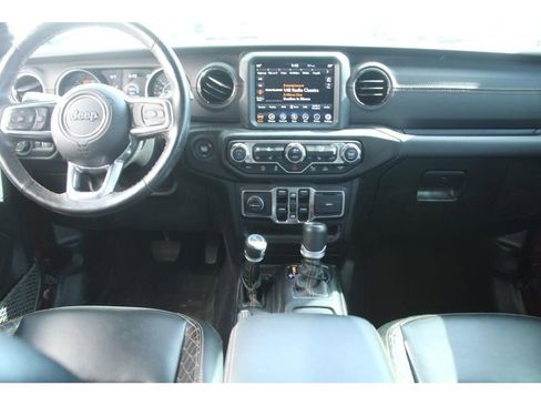 Used 2021 Jeep Wrangler Unlimited Sahara AWD/4WD image 14