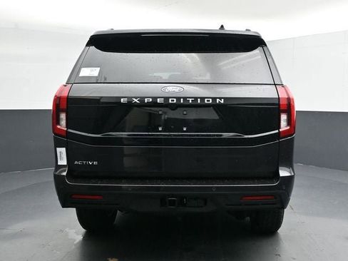 New 2025 Ford Expedition Active image 10