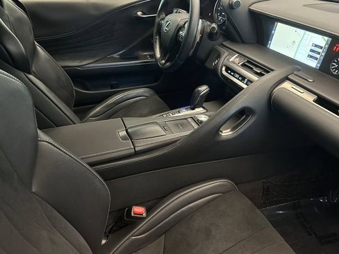 Used 2018 Lexus LC 500 Coupe w/ Performance Package RWD image 15