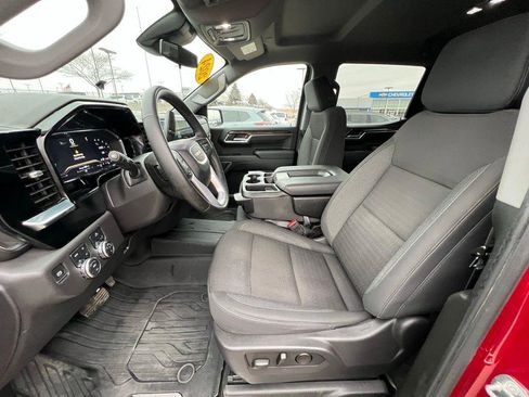 Used 2024 GMC Sierra 1500 Elevation image 17