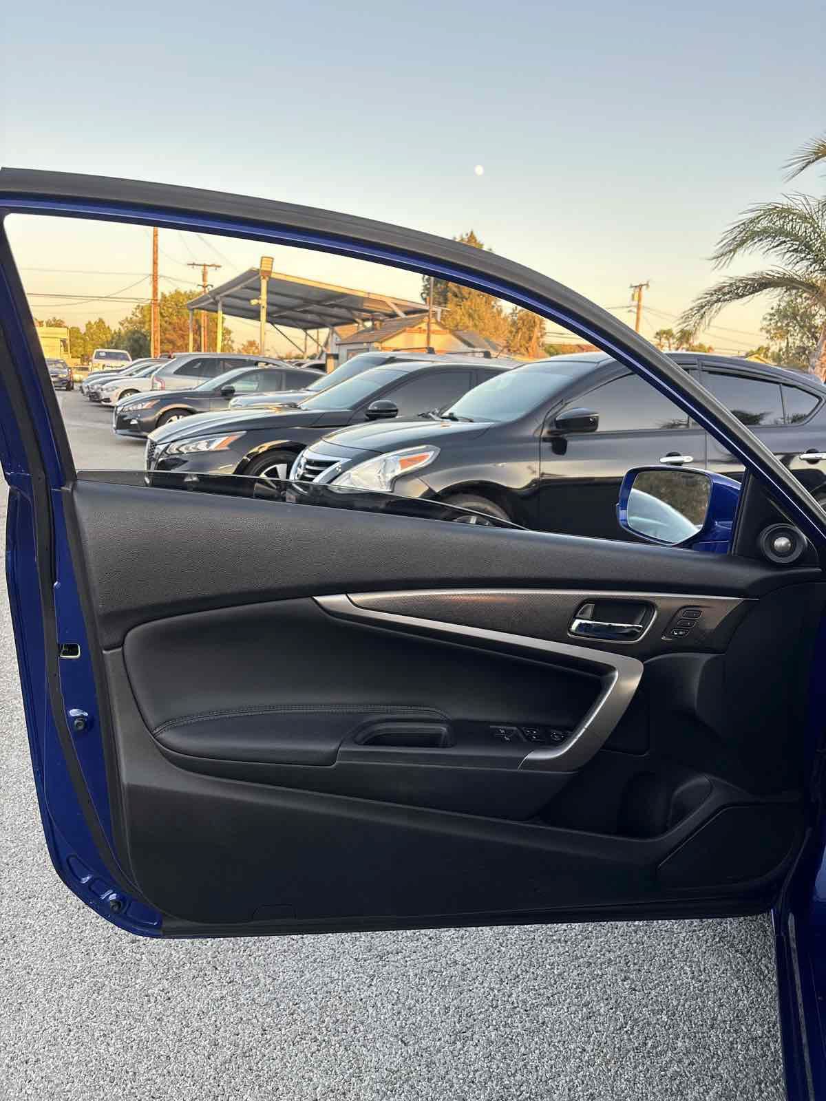 Used 2017 Honda Accord EX-L image 3