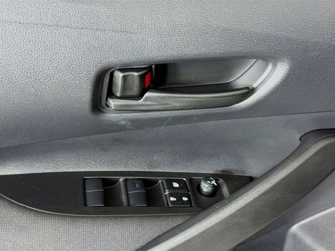 Used 2026 Toyota Corolla LE FWD image 23