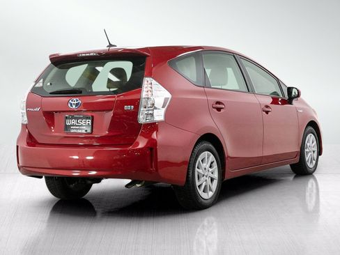 Used 2014 Toyota Prius V Three FWD image 5