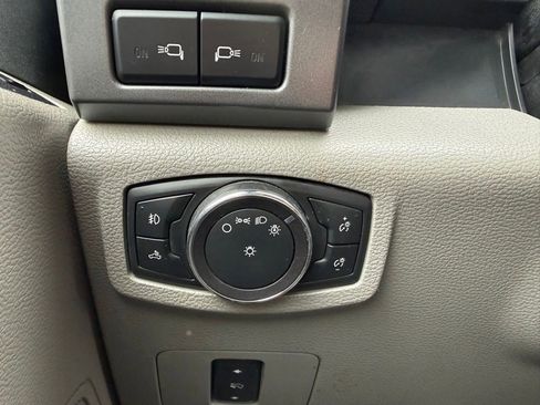 Used 2019 Ford F250 XLT w/ XLT Premium Package AWD/4WD image 15