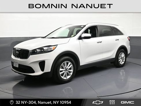 Used 2019 Kia Sorento FWD w/ LX Convenience Package image 1