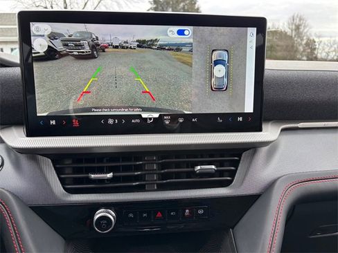 New 2026 Ford Explorer ST-Line w/ ST-Line Street Pack image 20