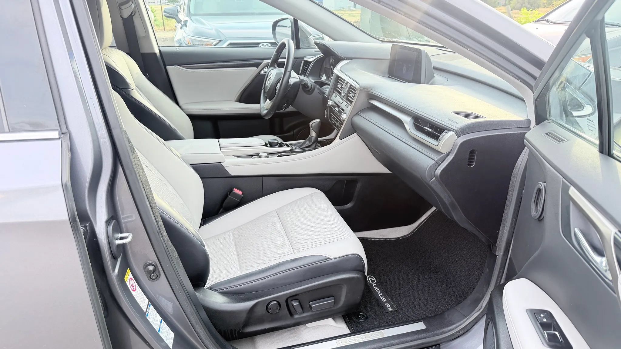 Used 2016 Lexus RX 350 AWD w/ Accessory Package image 12