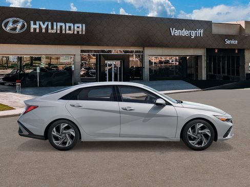 New 2026 Hyundai Elantra Limited image 7