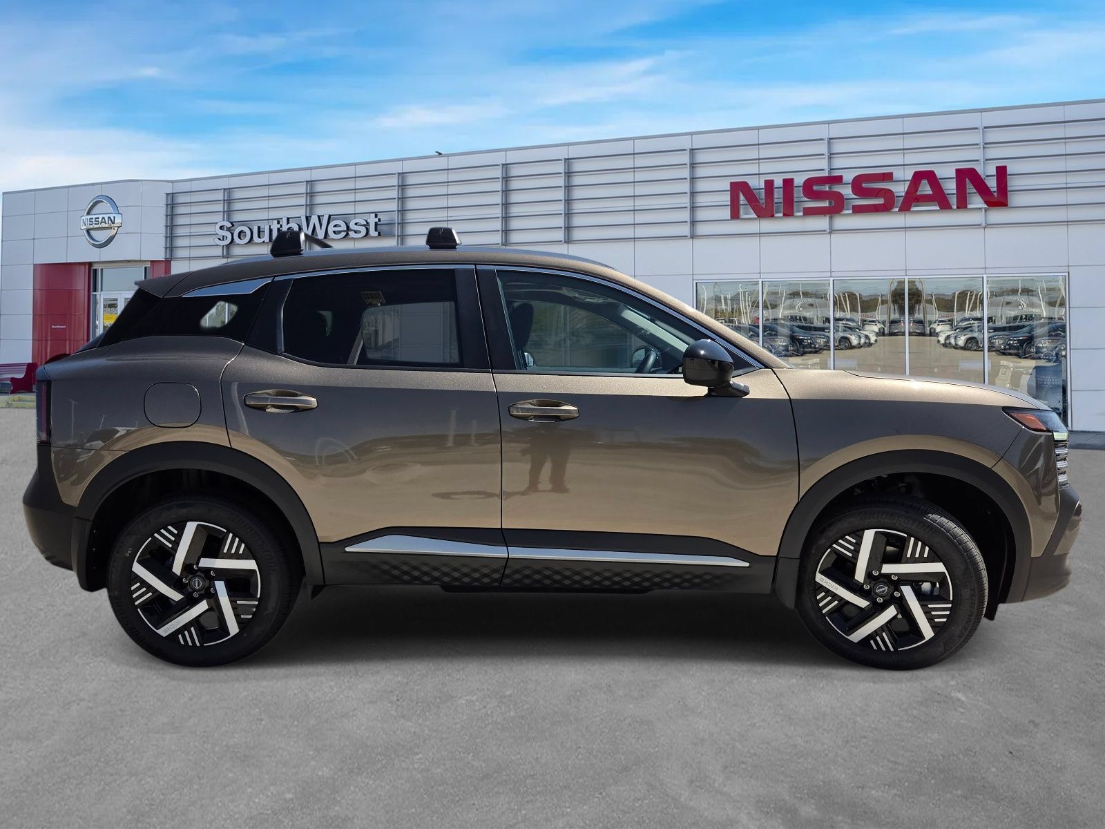 New 2027 Nissan Kicks SV w/ SV Premium Package FWD image 4
