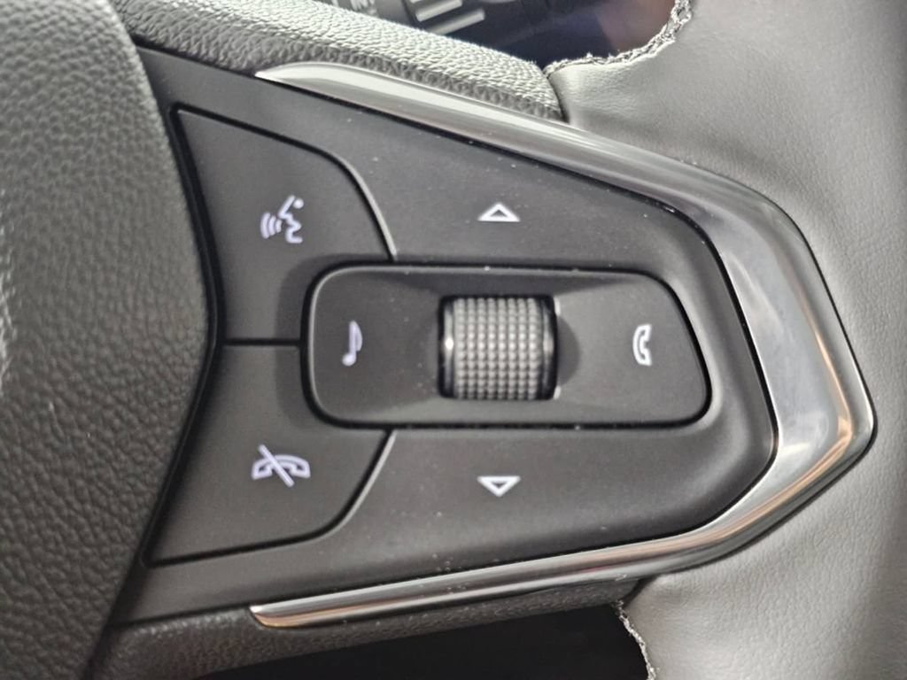 Used 2026 Chevrolet Trax LT w/ LT Convenience Package FWD image 28