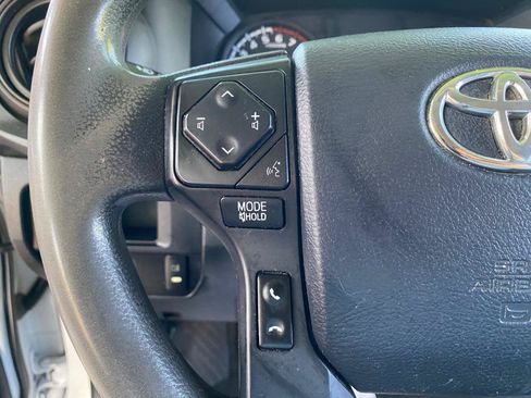 Used 2017 Toyota Tacoma 2WD Access Cab image 40