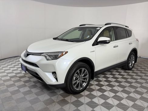 Used 2017 Toyota RAV4 Limited w/ Advanced Technology Package AWD/4WD image 3