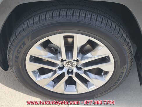 Certified 2023 Toyota RAV4 XLE Premium image 9