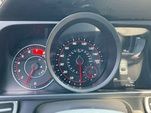 Used 2023 Hyundai Elantra SE image 12